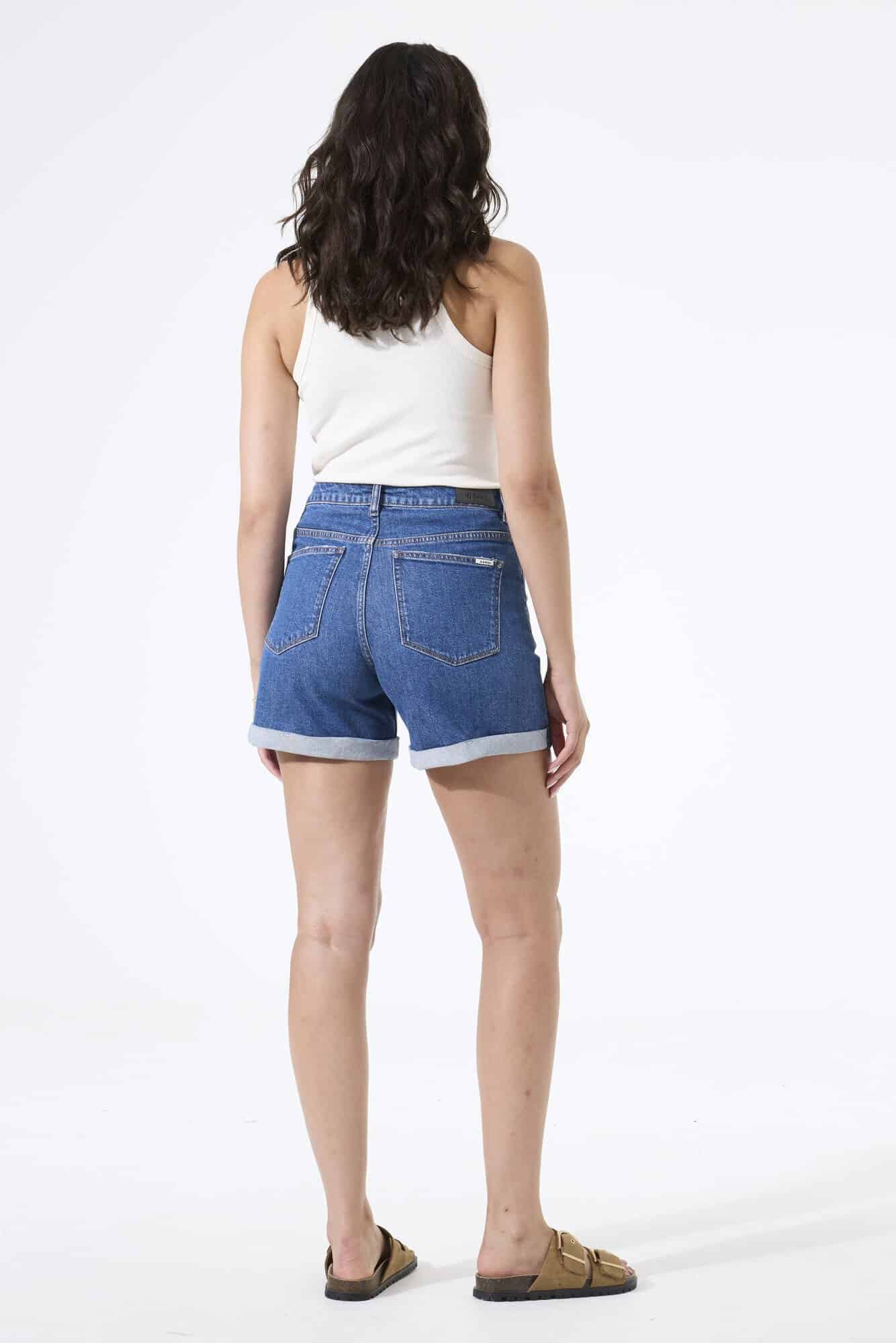 Isabella short medium used