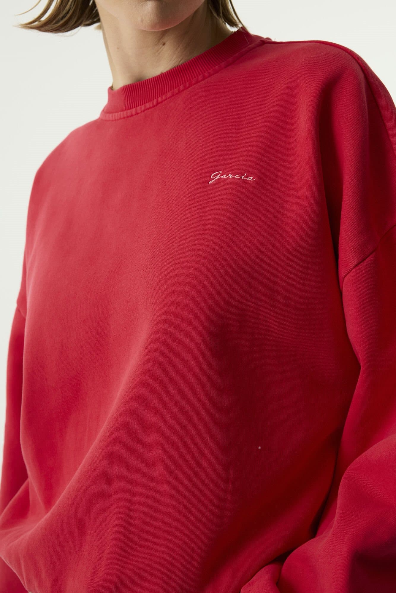 ladies sweat red petal